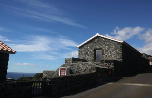 Melo's Place - Photo 30