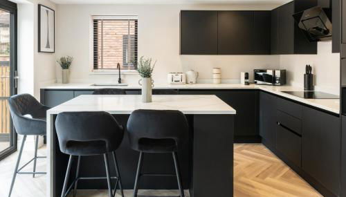 Luxury 4BDR House By Torr Property Group Short Lets & Serviced Accommodation With Free Gated Secure Parking & Private Patio Garden Liverpool - Foto 2, toaster