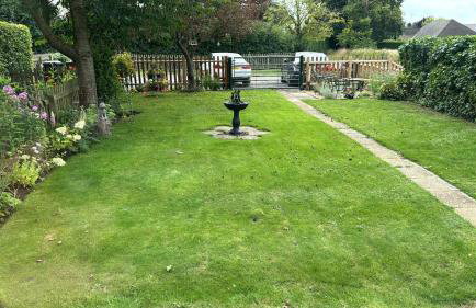 Cosy Flint Cottage - Photo 32