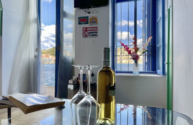 Pitini 2 - Seafront - Harbour view - Foto 1