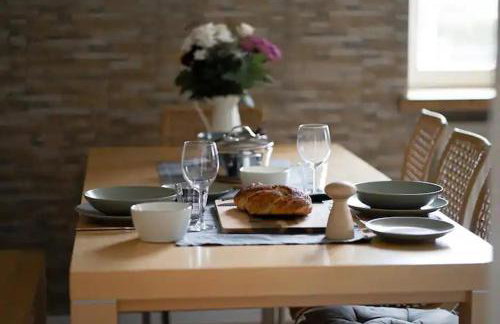 Ferienhaus mit gemütlichen Freisitz für bis zu 9 Personen - Foto 1