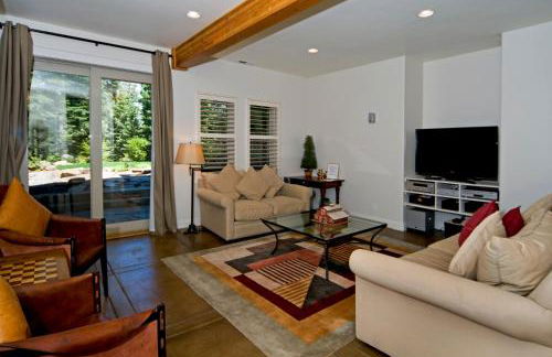 Big Springs by Tahoe Getaways - 6BR w Ski Shuttle, Fireplace & Entertainment Room - Foto 16