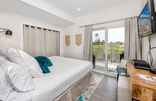 Redington Beach Retreat - Immaculate Beach Condo with Water Views, Pool, Hot Tub - Foto 18