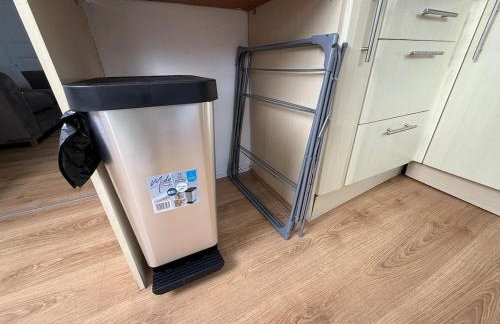 Spacious 3 Bed House Perfect for Contractors & Families with free Wi-fi and Parking - Foto 36