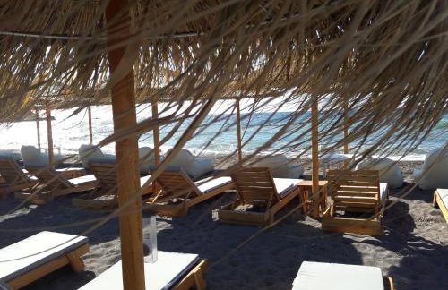 The Coast seaside rooms - Photo 32