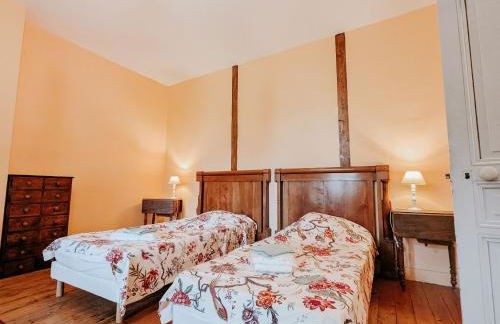 Gîte cosy en Berry avec jardin et parking, proche de Châteauroux, pour 10 personnes - FR-1-591-31 - Foto 13