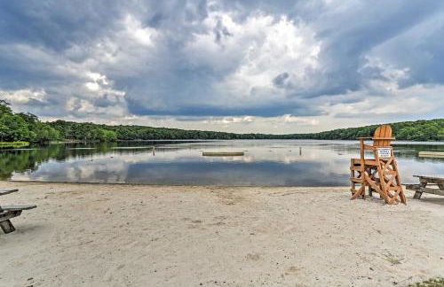 Pocono Mountain Home with 3 Community Lakes! - Foto 25