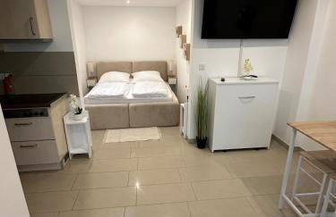 WOLFÜHLOASE am Hamburg Airport - Photo 10