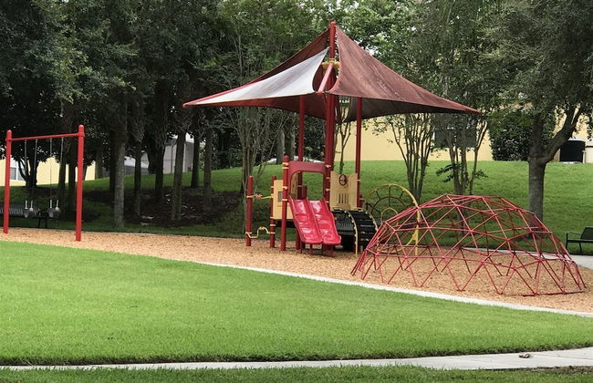 4 Bed and 3 Bath in Perfect Location With Pool by Florida Dream Home - Foto 29