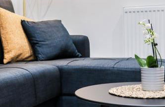 The Eden Suite - 1BR Chic Apt with Luxe Shower, Smart TV & Free Secure Parking in Central High Wycombe HP13, Sleeps 3 - Foto 44