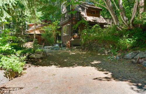Leavenworth Cabin with Private Hot Tub! - Foto 31