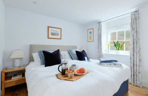 Corner Cottage - Photo 12