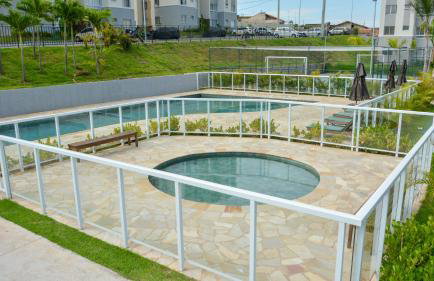 Apartamento novo com piscina 2 quartos self check-in perto do shopping - Foto 29