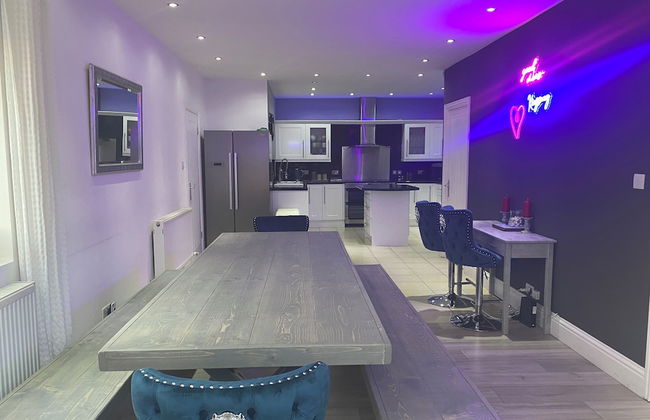 6 Bed-sleeps 12-hot Tub-free Parking-pet Friendly - Photo 23