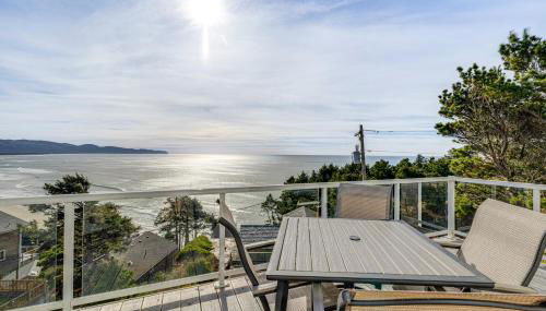Oceanside Escape with Stunning Views Walk to Beach! - Foto 2