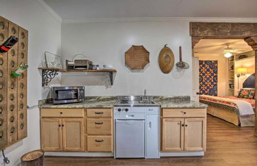 Cozy and Quiet Studio with Porch, Near Scenic Railway! - Foto 12