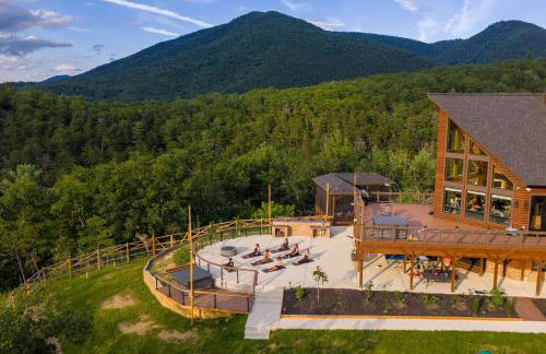 Luxury A Frame 5BR Hot Tub & Mountain Views - Foto 70