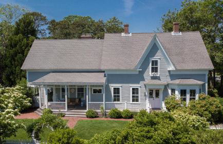 Gorgeous Traditional Home Modern Amenities Downtown Harwichport - Foto 47