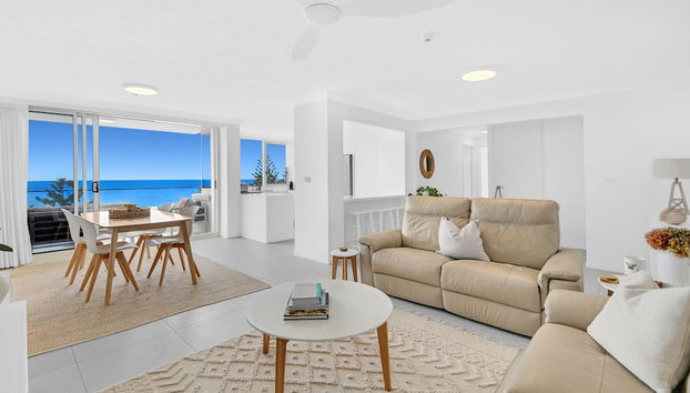 Seaview Coastal Retreat - Foto 4, Sala de estar