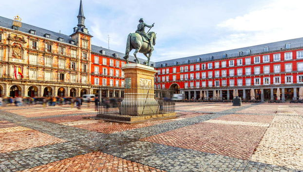 Madrid Bike Tour - Photo 3