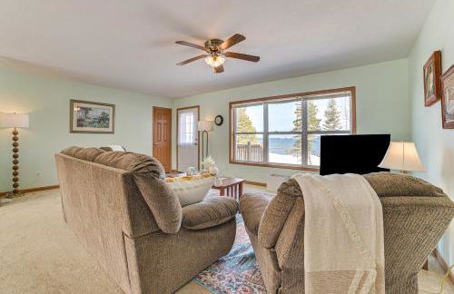 Lakefront Home with Yard and Views in Cheboygan! - Foto 4
