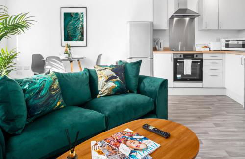 Modern 2 Bed Apartment - Parking - Smart TV - Fast Wi-Fi 27CR - Foto 8