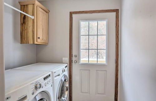 Idyllic Sturgis Home with Fire Pit and Large Deck! - Foto 27