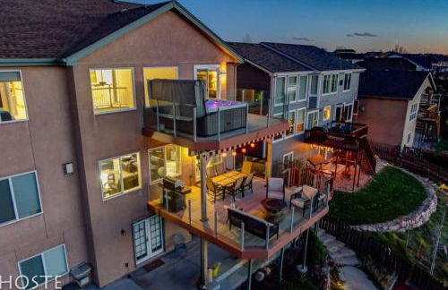 *H* 5BR Home Getaway w/HOT TUB ** - Foto 67