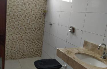Casa agradável e confortável, com piscina - Foto 4