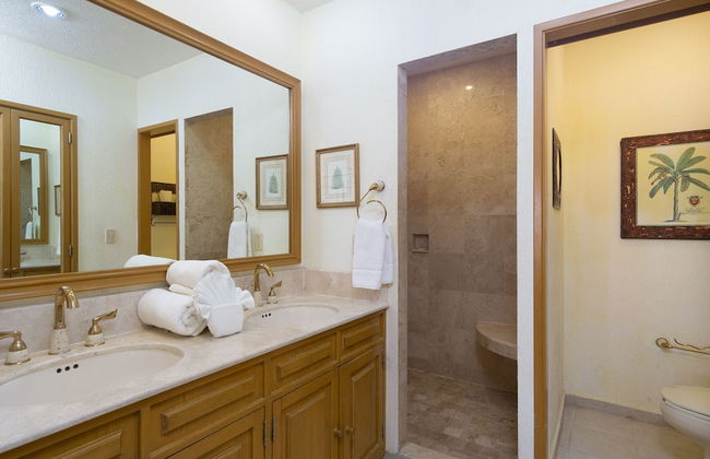 Casa Frida Massive Condo Sleeps up to 12! - Foto 38