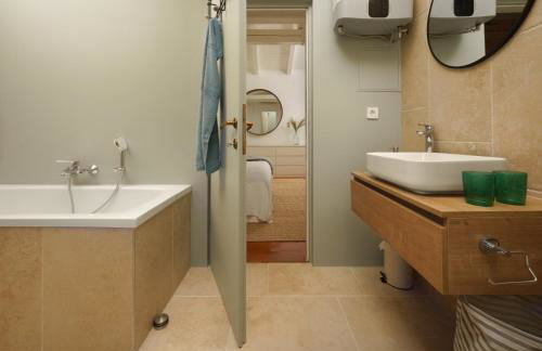 Private 9000qm Estate Villa with Pool and Yacuzzi and Sauna absolute Privacy near Fazana - Foto 52