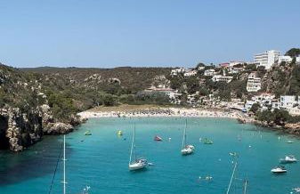 Apartamento con jardín privado en Menorca - Foto 1