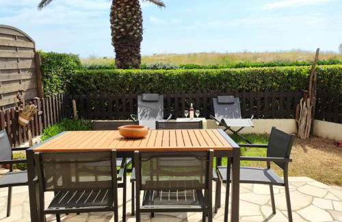 LES CAPITELLES 5 - Accès direct à la plage depuis le jardin - T2 avec cabine - 6 pers - jardin - Piscine - parking - Photo 13