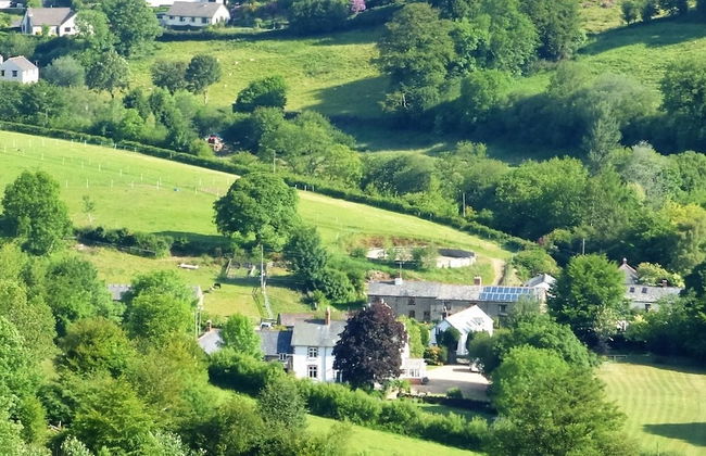 Court Farm Holiday Cottages - Foto 21