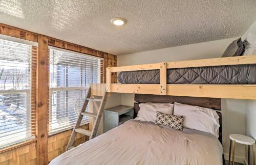 Fish House with Deck, Fire Pit and River Views - Foto 18