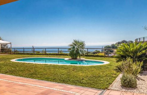 Lovely Home In Sant Cebrià De Vallalta - Foto 10