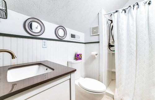 Lovely Gilbertsville Cabin with Patio, 4 Mi to Water - Foto 20