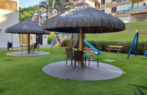 Segurança e conforto na Praia Brava a 100 do mar - Condomínio Curimã - Foto 23