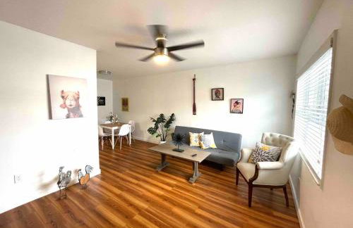 Apartment in the Heart of Calle 8 with Parking - Foto 18