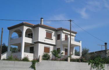 Agnanti Studios - Photo 2