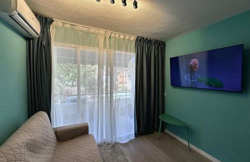 Beachfront Tiffany Design Apartment - Photo 9