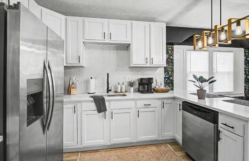 Newly Renovated and Designed Near Downtown - Foto 5