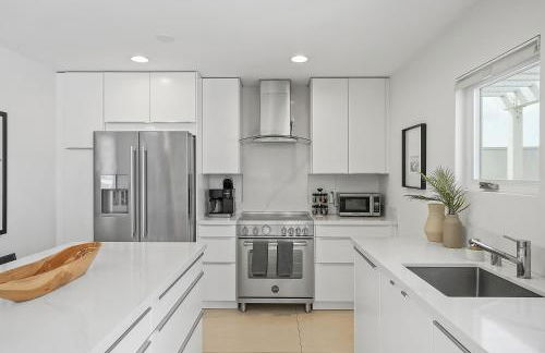 Birdrock Paradise w Private Pool& Spa, AC, fast WiFi & Yard! - Foto 16