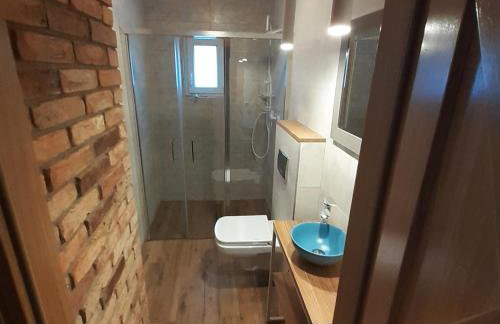 Pastelowy Domek z balią elektryczną z jacuzzi - Foto 18