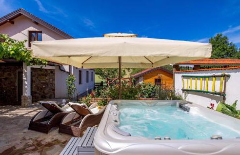 2 Bedroom Luxurious Home In Senj - Photo 8