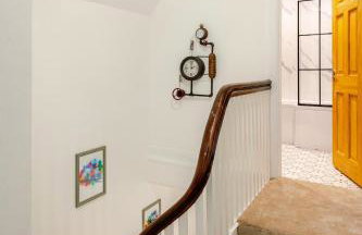 Perfect Base for Work or Leisure Unique Two-Bed - Foto 8