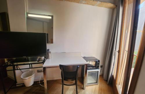 Habitación tranquila en el centro histórico - Photo 5