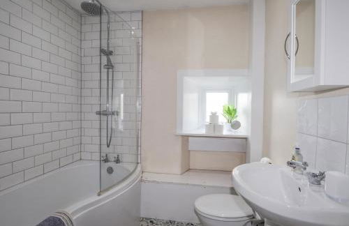 Seaview at The Doocot - Photo 27