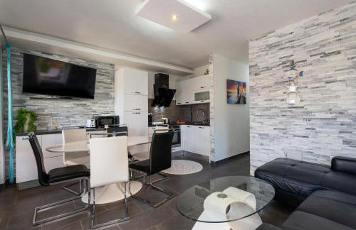 Bayview Villa by Pag tours - Photo 28