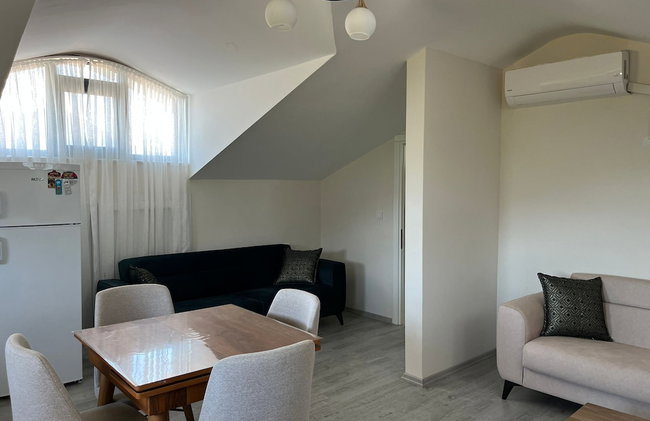 Bright House Apart - Photo 11